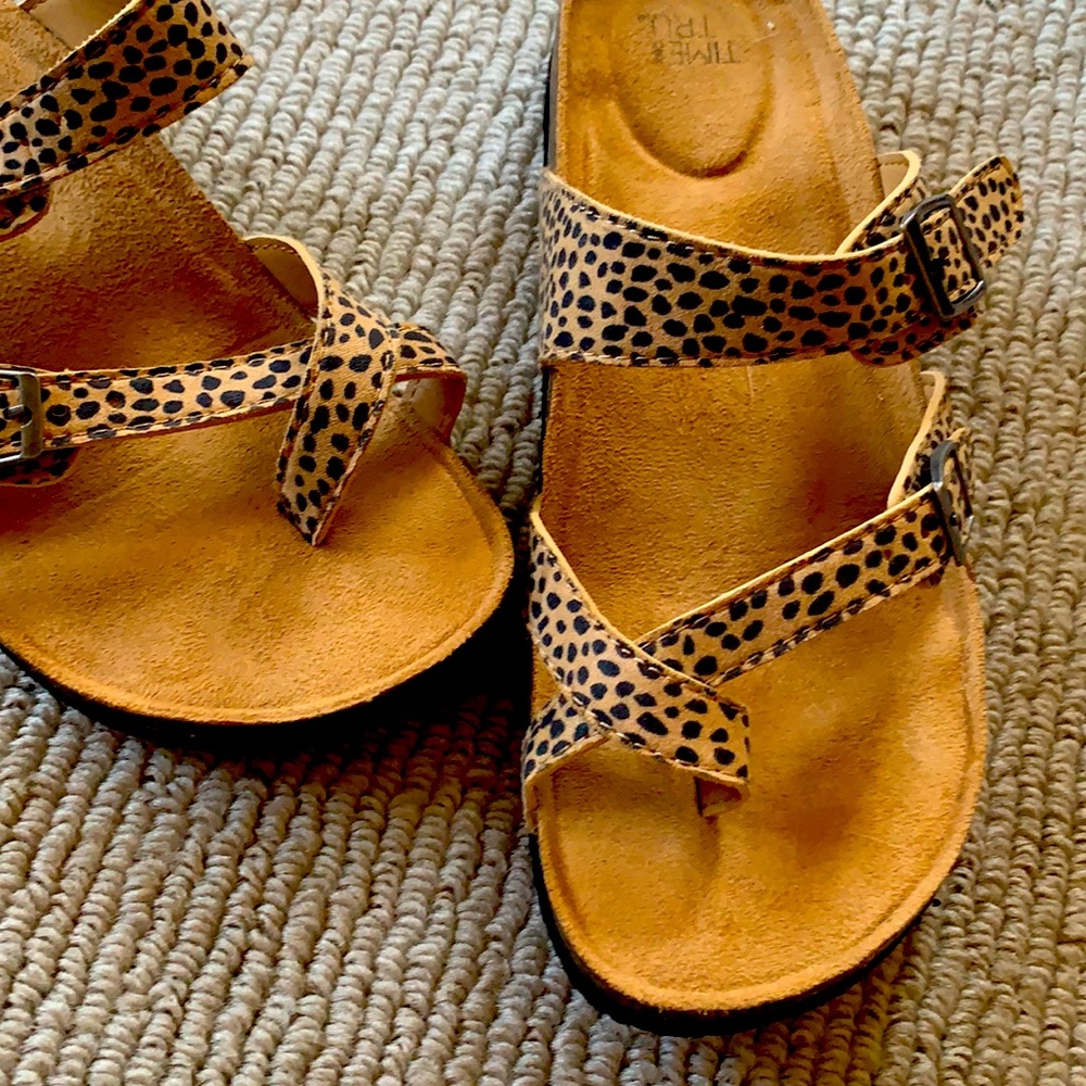 Leopard sandals